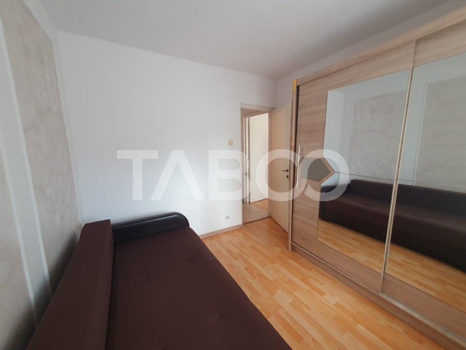 Apartament 2 camere semidecomandat etaj 1 suprafata 44mp + balcon 3mp 