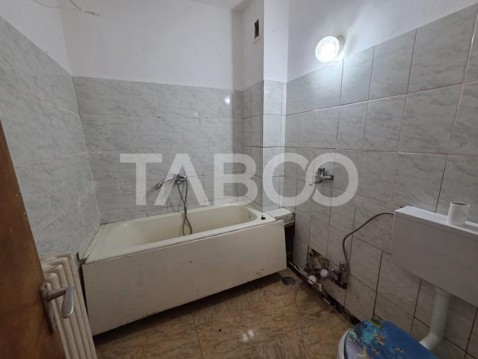 Apartament 2 camere semidecomandat zona V.Alecsandri se accepta schimb