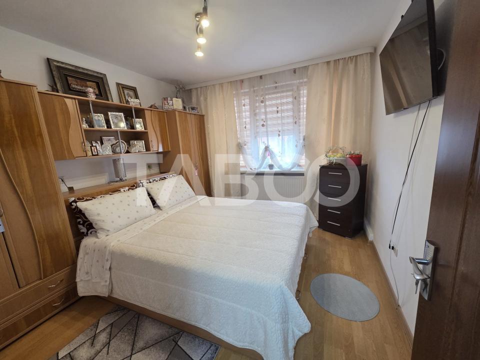 Apartament 2 camere  semidecomandat zona Vasile Alecsandri etaj 3 