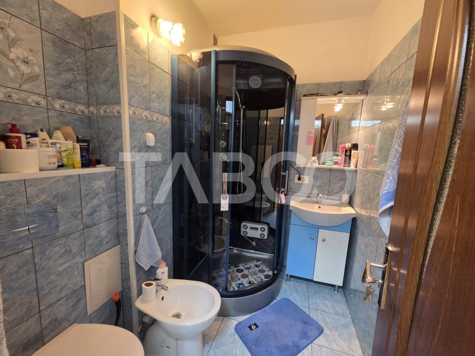 Apartament 2 camere  semidecomandat zona Vasile Alecsandri etaj 3 
