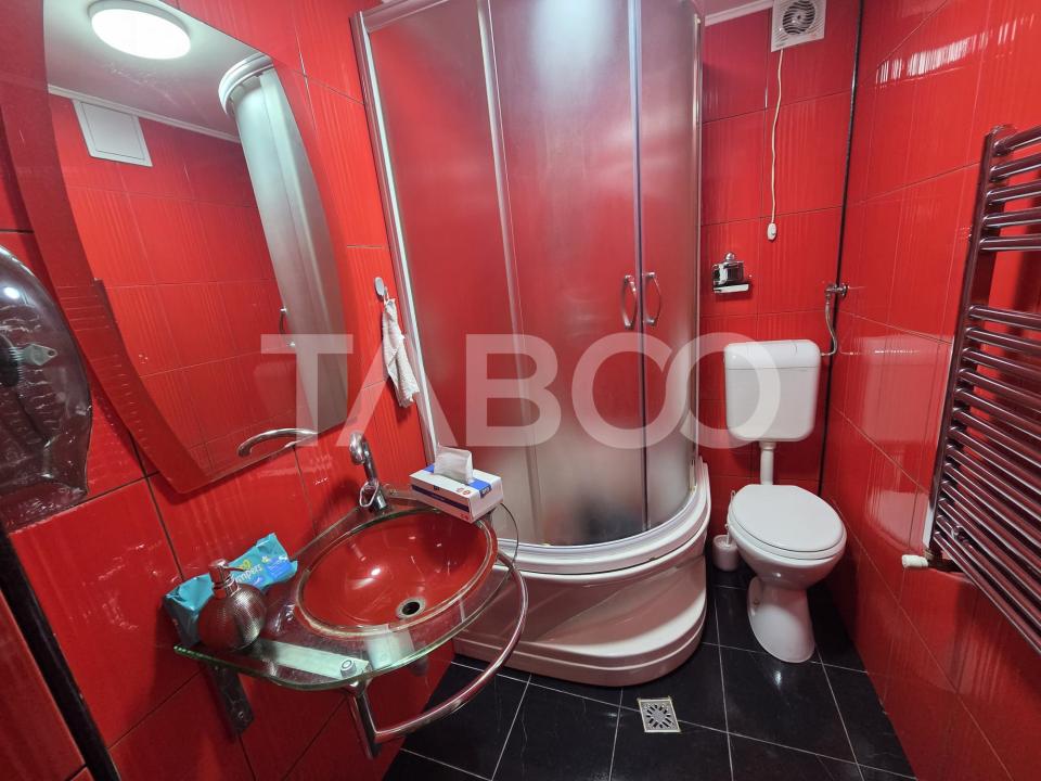 Apartament 2 camere semidecomandate la parter de vanzare Titu Pertia