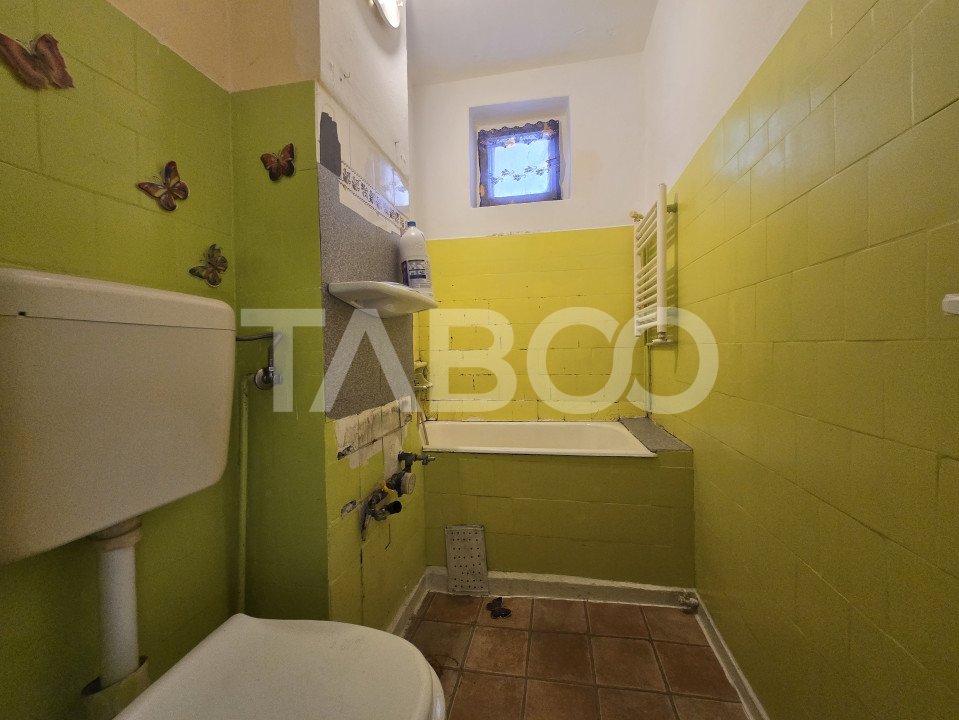 Apartament 2 camere si balcon de vanzare 37 mp zona Mihai Viteazu