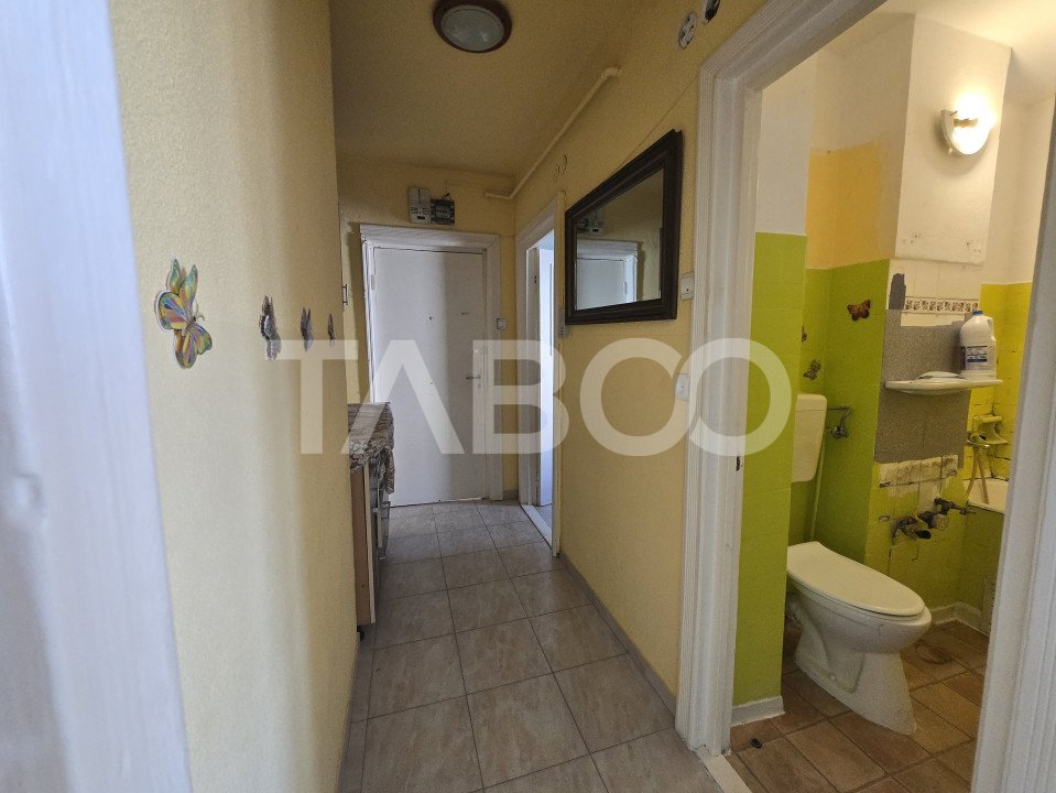 Apartament 2 camere si balcon de vanzare 37 mp zona Mihai Viteazu