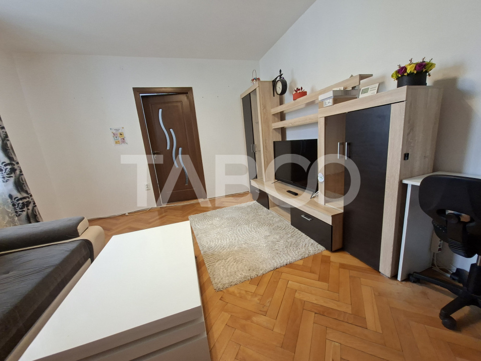 Apartament 2 camere si balcon de vanzare Aleea Turnu Rosu