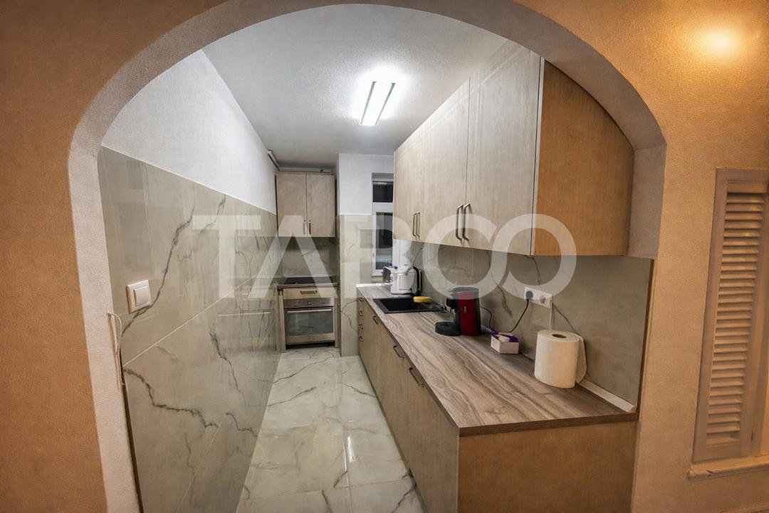 Apartament 2 camere si balcon de vanzare Mihai Viteazul 