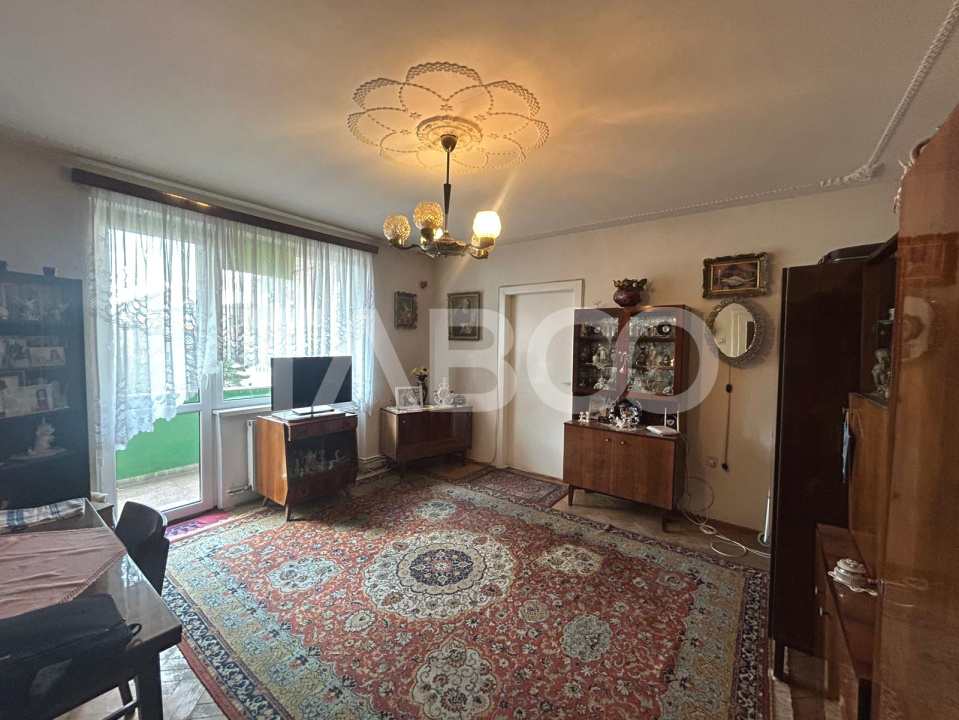 Apartament 2 camere si balcon etaj intermediar de vanzare in Terezian  in Sibiu - Lunga