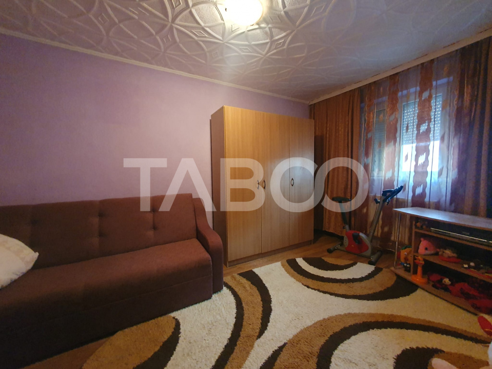 Apartament 2 camere zona 13 Decembrie 49 mp utili +3 mp balcon