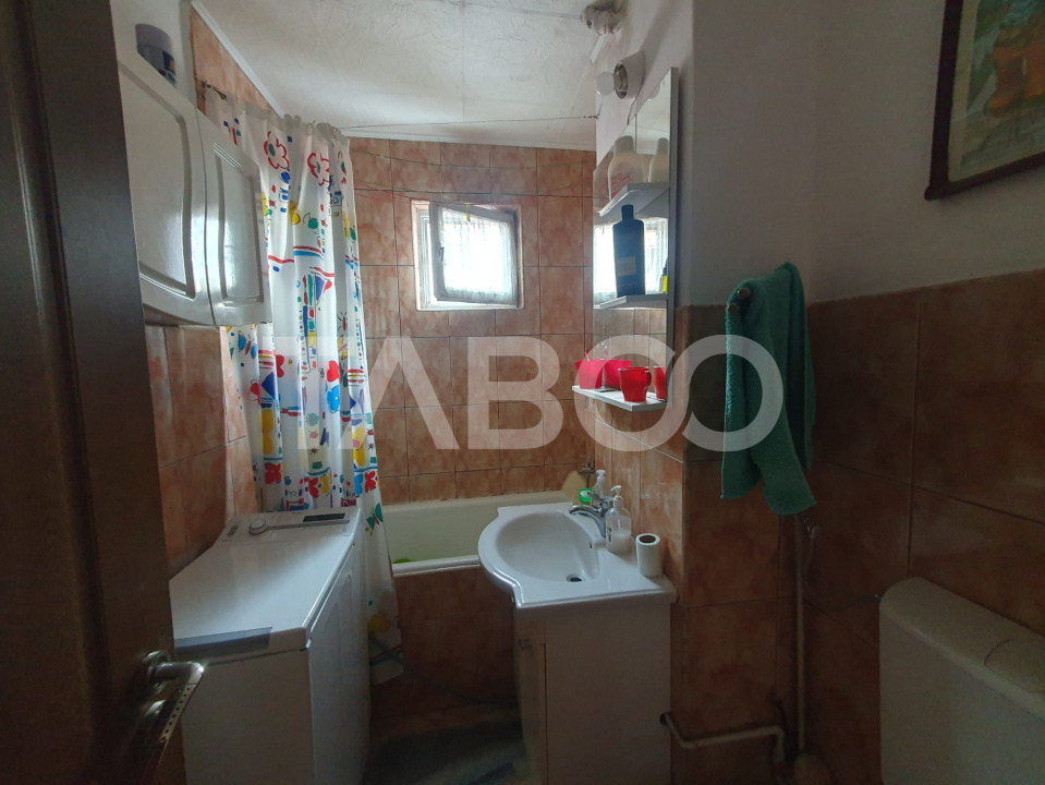 Apartament 2 camere zona 13 Decembrie 49 mp utili +3 mp balcon