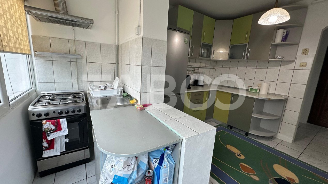 Apartament 2 camere  zona Mihai Viteazul Sibiu 48 mpu balcon 14 mp