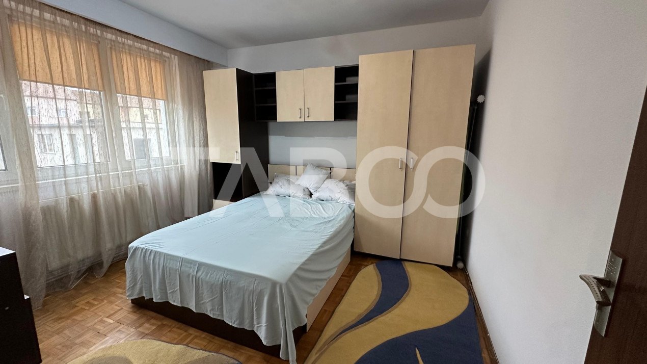 Apartament 2 camere  zona Mihai Viteazul Sibiu 48 mpu balcon 14 mp