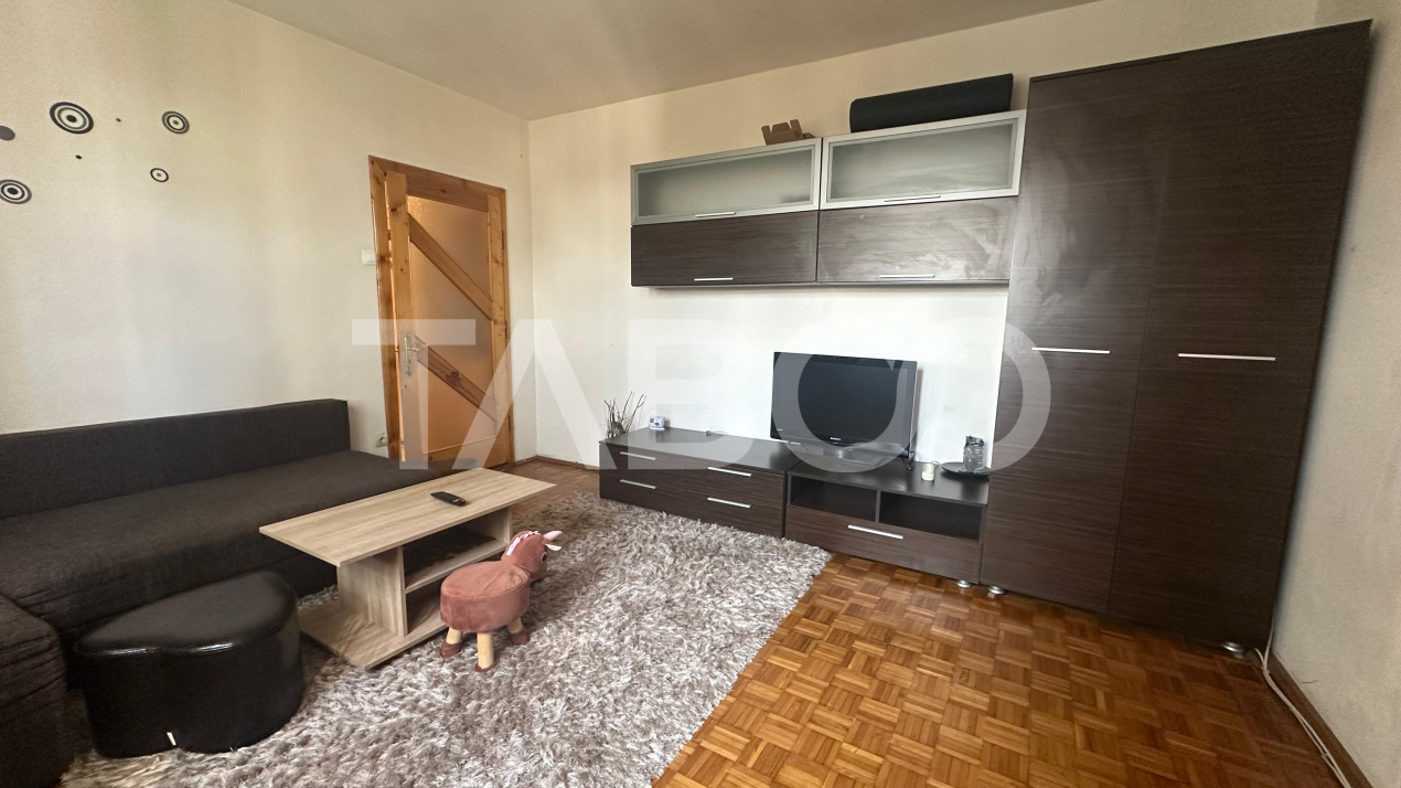 Apartament 2 comare cu balcon zona Mihai Viteazul Sibiu