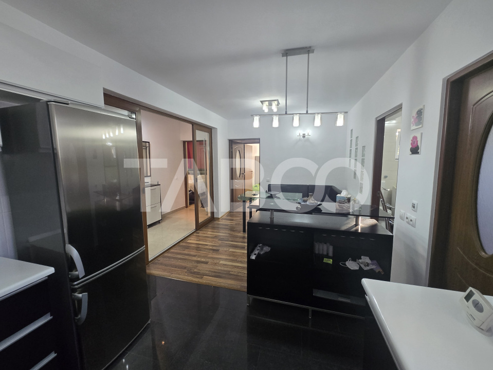 Apartament 3 camere 100mp de inchiriat decomandat zona Turnisor Sibiu