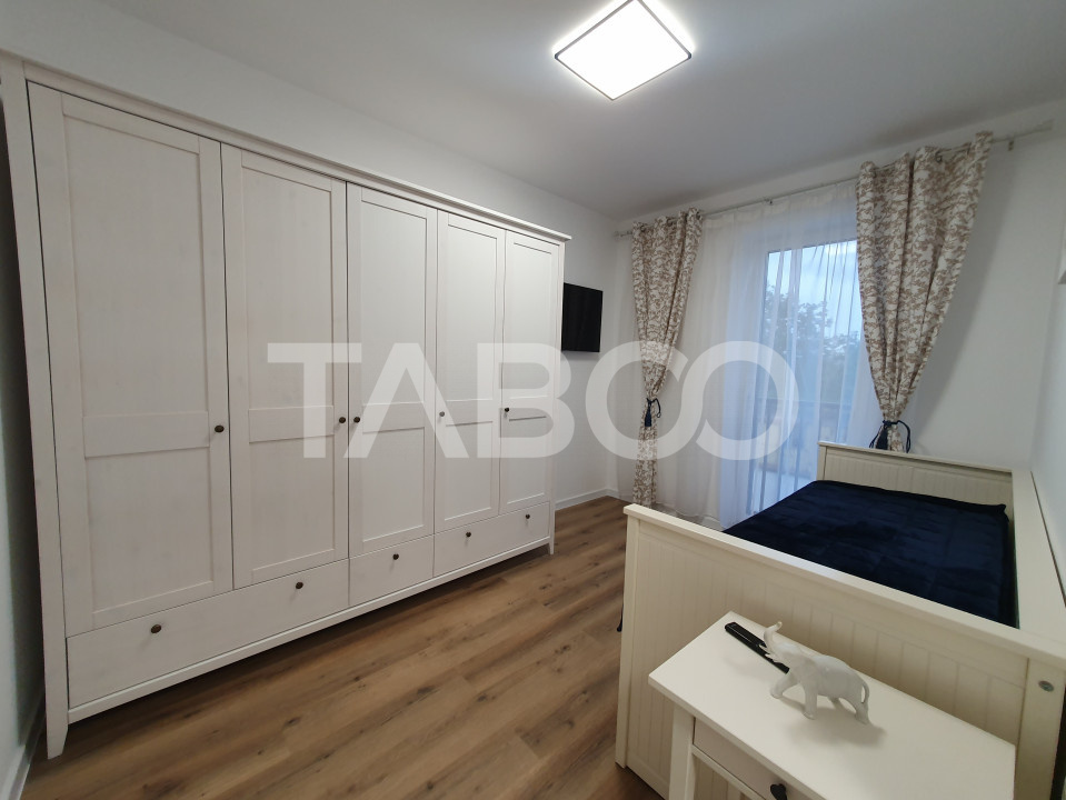 Apartament 3 camere 2 bai 2 locuri parcare bloc lift Stefan cel Mare