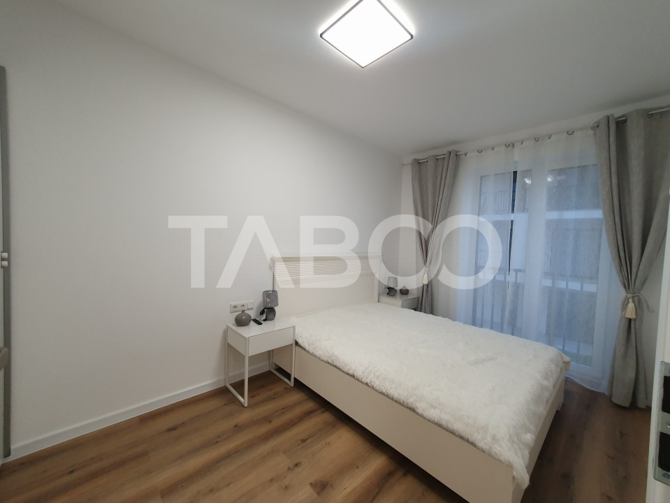 Apartament 3 camere 2 bai 2 locuri parcare bloc lift Stefan cel Mare
