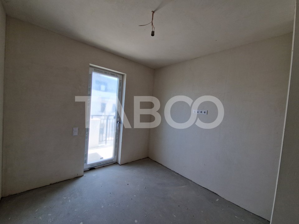 Apartament 3 camere 2 bai 64 mp utili cu gradina parter inalt Turnisor
