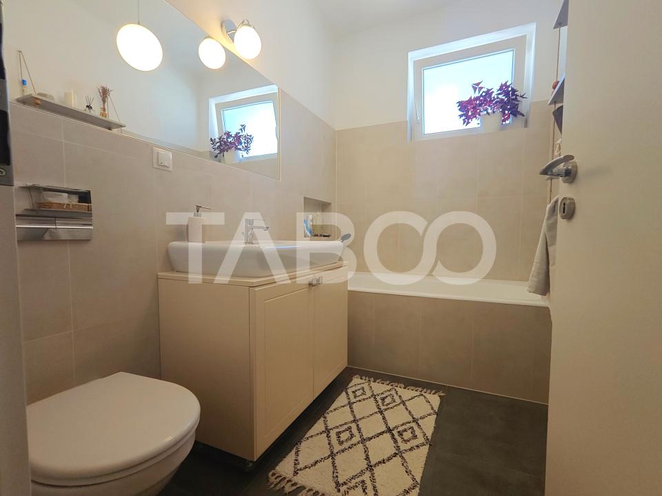 Apartament 3 camere 2 bai 76 mp utili + pod in Selimbar - zona Brana