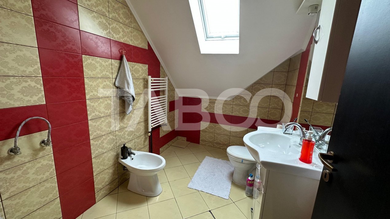 Apartament 3 camere 2 bai 91 mpu  zona Vasile Aaron Sibiu 
