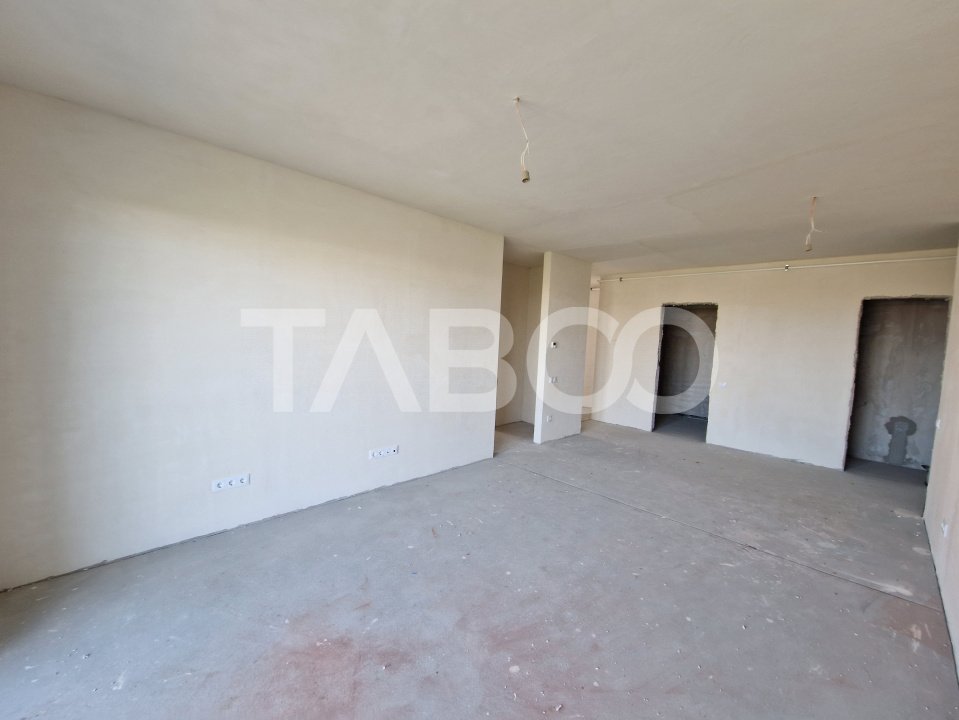 Apartament 3 camere 2 bai bloc cu lift 70 mpu orientare SV Turnisor