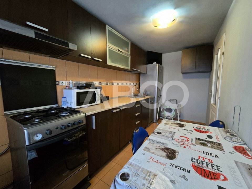 Apartament 3 camere 2 bai mobilat Mihai Viteazu Sibiu comision 0