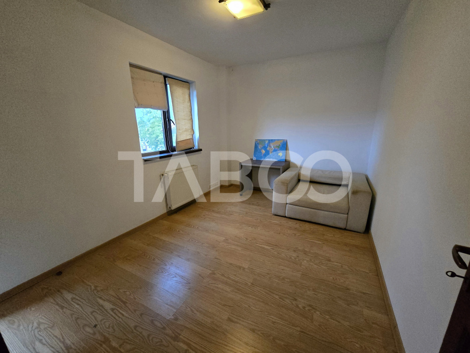 Apartament 3 camere 2 balcoane 2 bai 105 mpu etaj 1 Calea Dumbravii