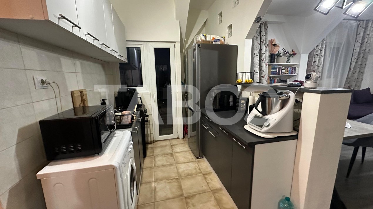 Apartament 3 camere 64 mpu balcon mobilat utilat zona Mihai Viteazul 