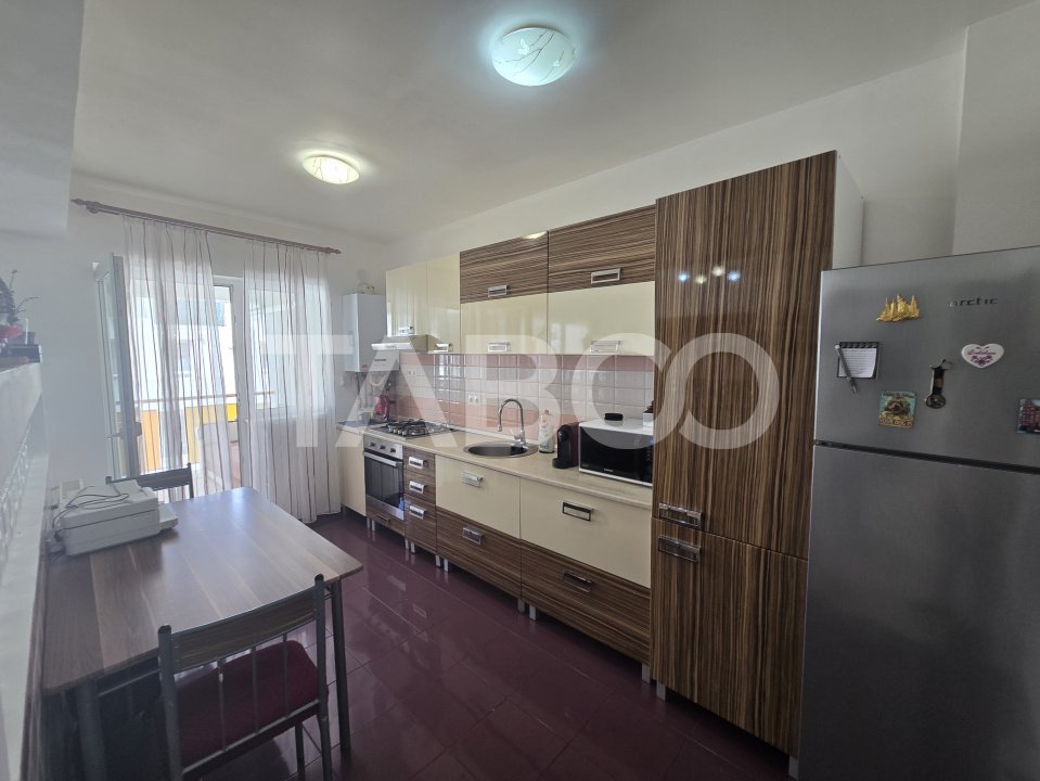 Apartament 3 camere 67 mpu 2 balcoane loc de parcare in Arhitectilor