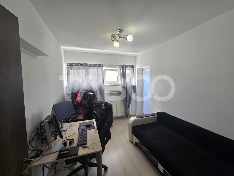 Apartament 3 camere 67 mpu 2 balcoane loc de parcare in Arhitectilor