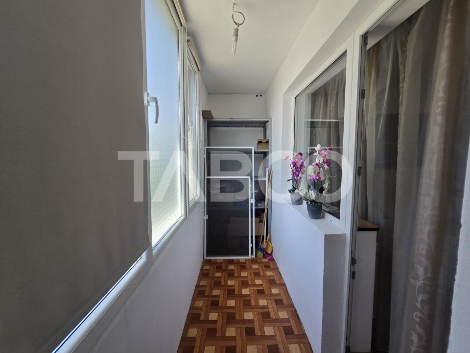 Apartament 3 camere 67mpu 2 balcoane etaj 1 zona Turnisor