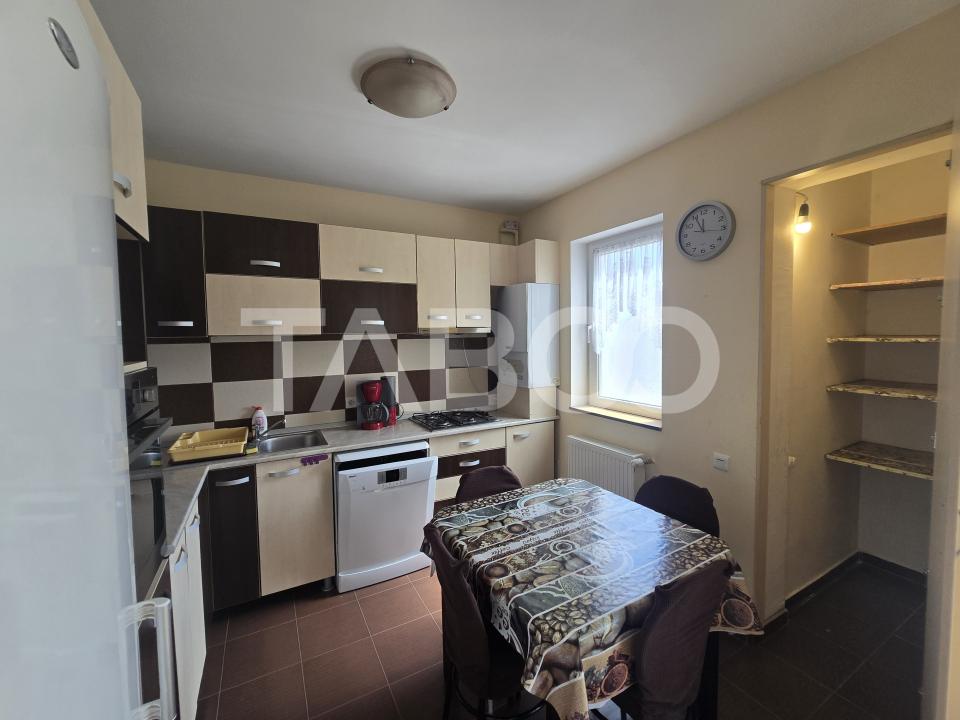 Apartament 3 camere 67mpu 2 balcoane etaj 1 zona Turnisor