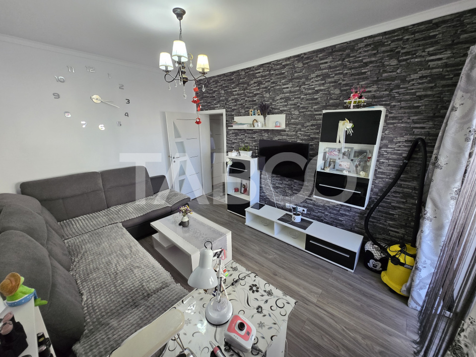 Apartament 3 camere 69mp de vanzare decomandat zona Tineretului Sibiu