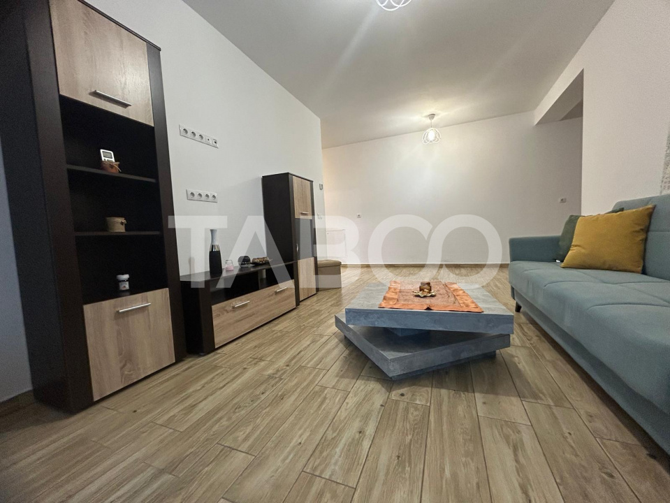 Apartament 3 camere 72mpu cu balcon si parcare privata in Kogalniceanu