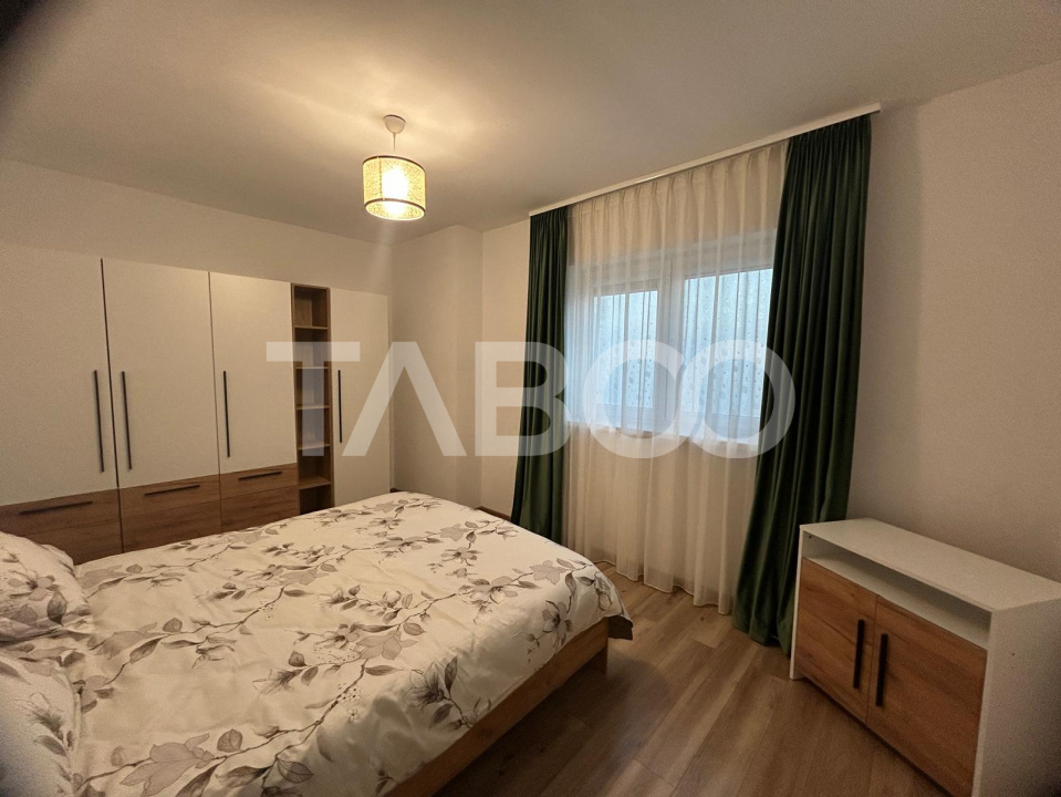 Apartament 3 camere 72mpu cu balcon si parcare privata in Kogalniceanu