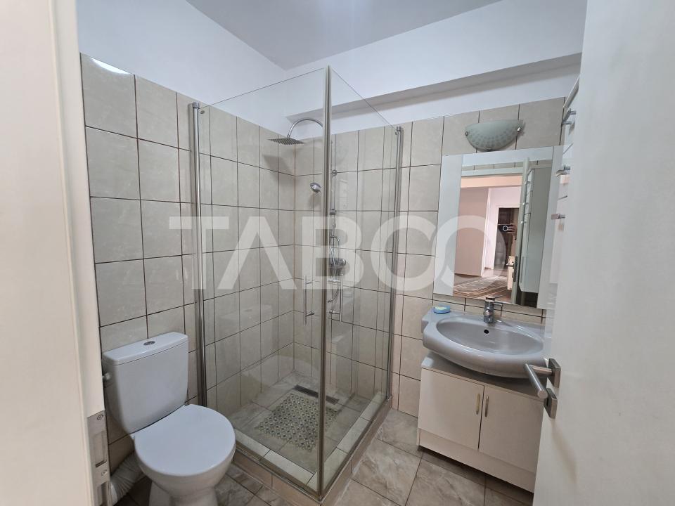 Apartament 3 camere 73 mpu balcon 6 m loc de parcare zona Turnisor