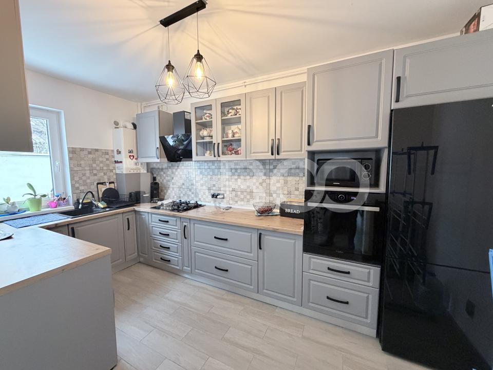 Apartament 3 camere 73 mpu curte 32 mp Str Radu Patrulius Arhitectilor