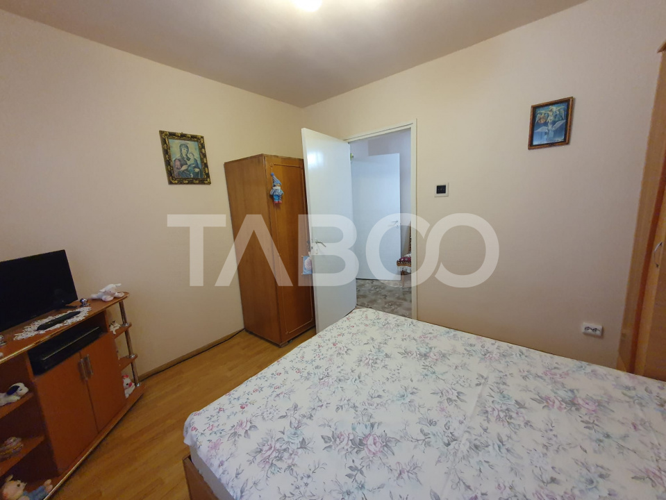Apartament 3 camere 76 mp utili cu balcon 4 mp zona Tudor Vladimirescu