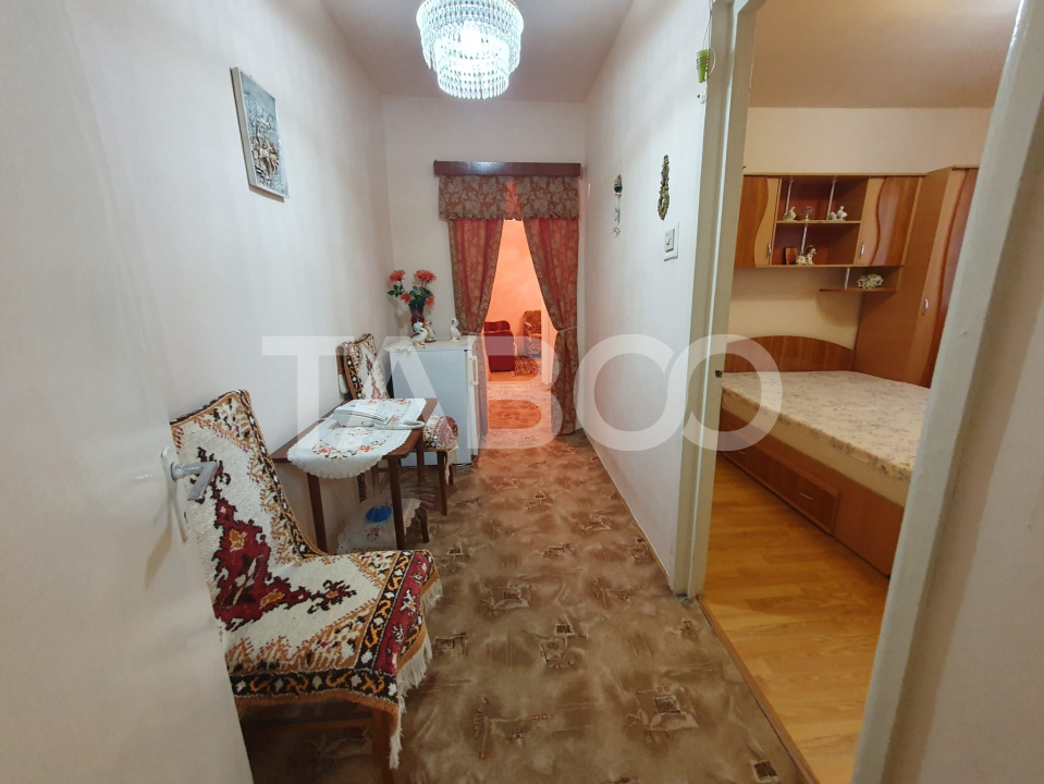Apartament 3 camere 76 mp utili cu balcon 4 mp zona Tudor Vladimirescu