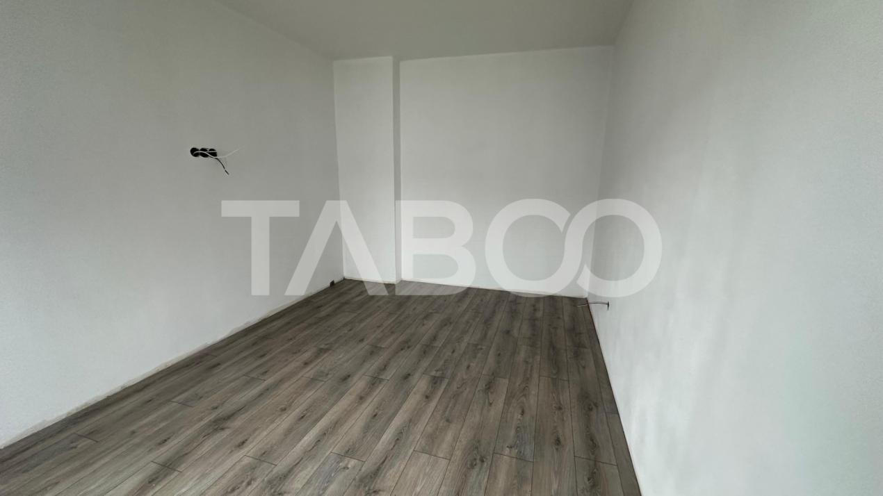 Apartament 3 camere  76 mpu 3 locuri de parcare Turnisor Sibiu 