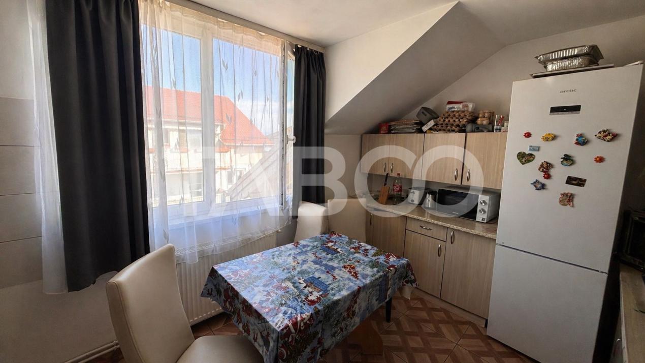 Apartament 3 camere 76 mpu +loc de parcare zona Terezian Sibiu