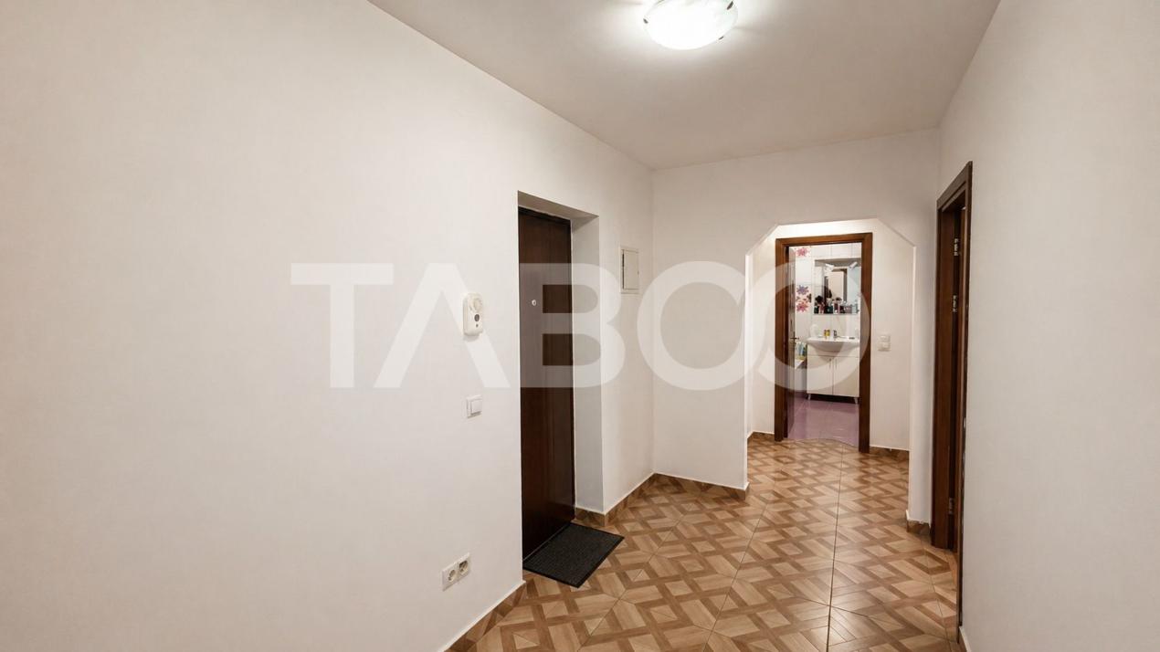 Apartament 3 camere 76 mpu +loc de parcare zona Terezian Sibiu