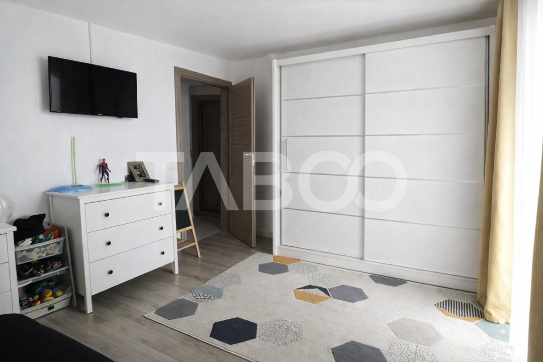 Apartament 3 camere 76mpu mobilat utilat 2 bai Selimbar de vanzare