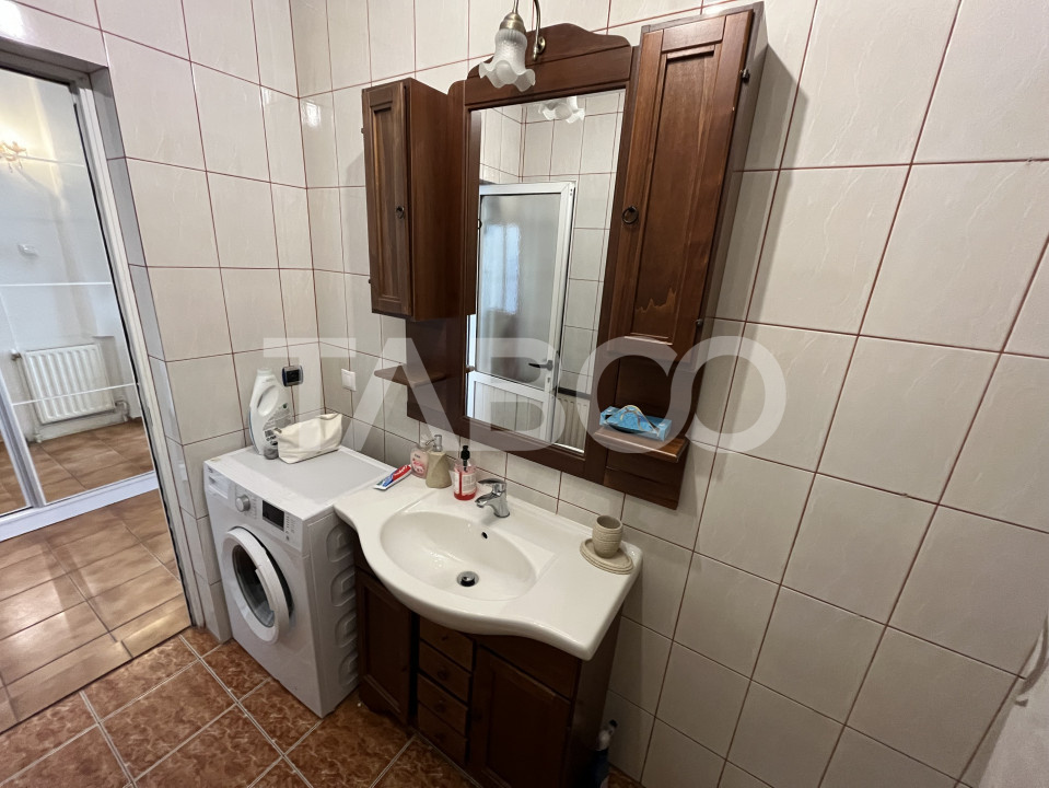Apartament 3 camere 77mp de inchiriat cu parcare Ultracentral Sibiu