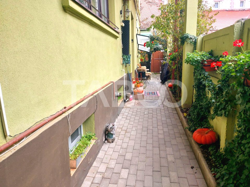 Apartament 3 camere 80 mpu si garsoniera 24 mpu Centrul Istoric