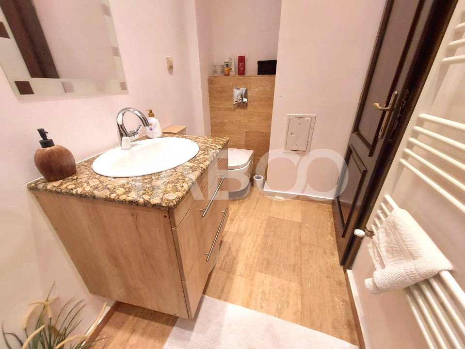 Apartament 3 camere 80 mpu si garsoniera 24 mpu Centrul Istoric