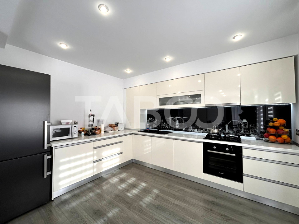 Apartament 3 camere 83 mpu si gradina balcon 2 locuri parcare Selimbar