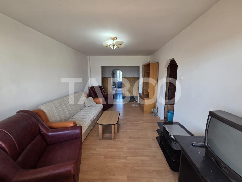 Apartament 3 camere 90 mp 2 balcoane zona Bulevardul Unirii in Fagaras - Bulevardul Unirii