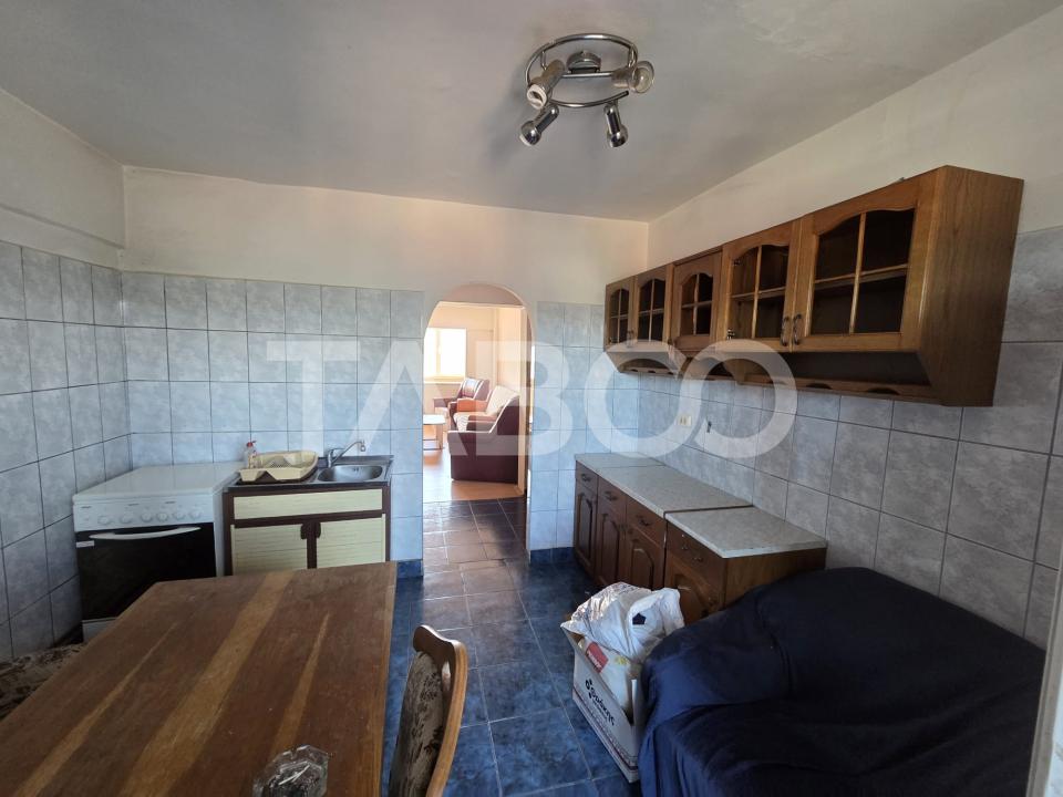 Apartament 3 camere 90 mp 2 balcoane zona Bulevardul Unirii