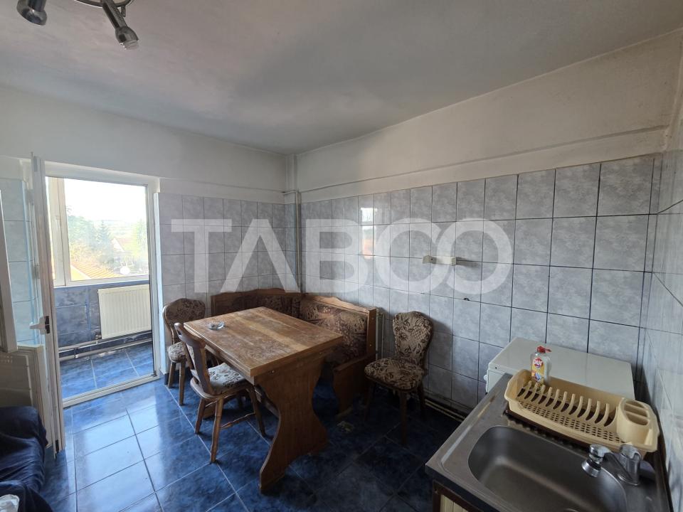 Apartament 3 camere 90 mp 2 balcoane zona Bulevardul Unirii