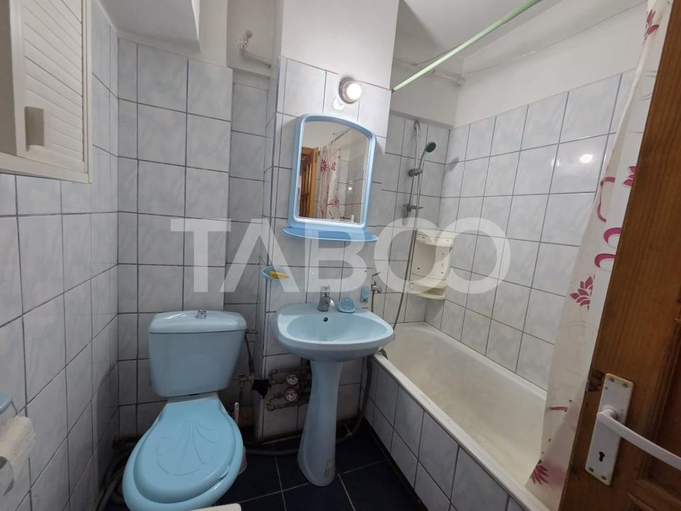Apartament 3 camere 90 mp 2 balcoane zona Bulevardul Unirii