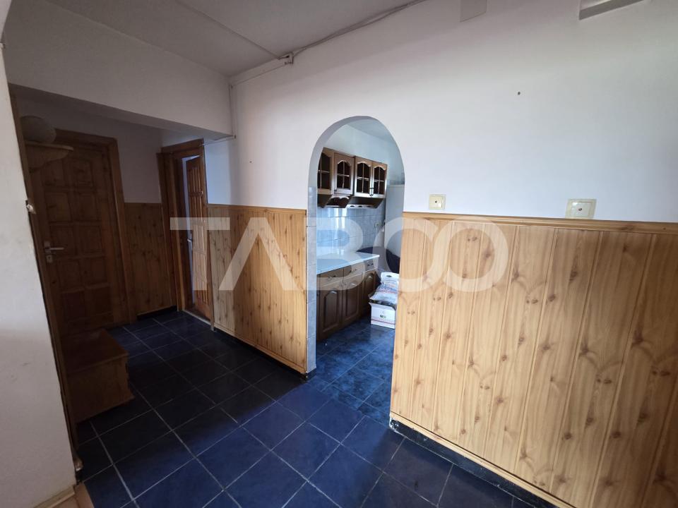 Apartament 3 camere 90 mp 2 balcoane zona Bulevardul Unirii