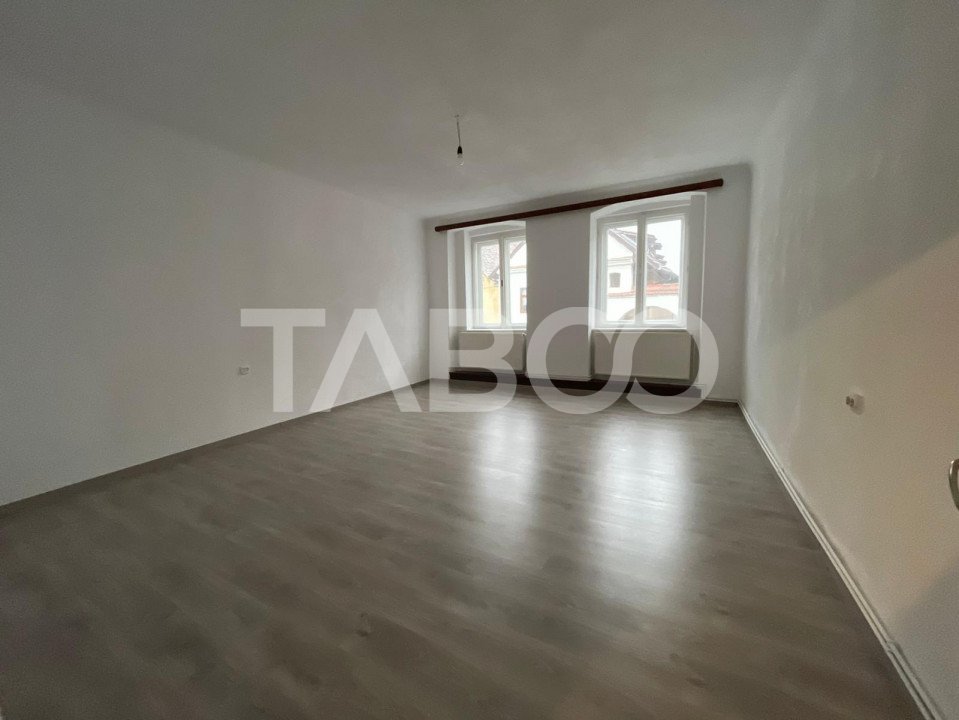 Apartament 3 camere 91 mp cu loc de parcare in centrul orasului Sibiu